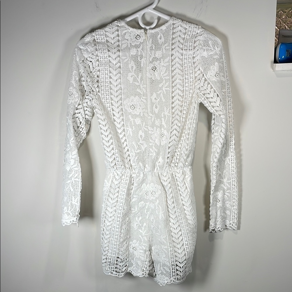 Gianni Bini White Lace Romper XS Boho Festival Bridal Shower Graduation Vacation - Picture 12 of 16